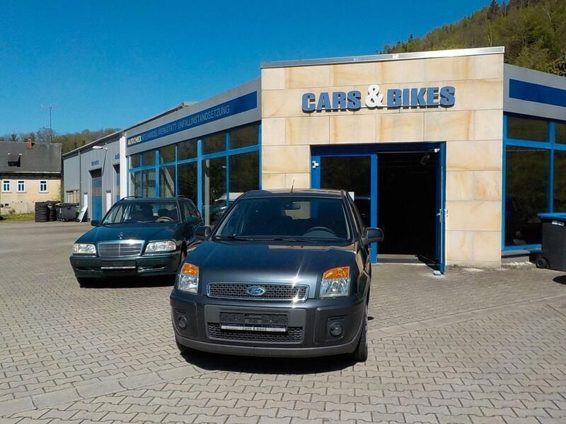 Grau Gebraucht 2010 Ford Fusion Kleinwagen | 4.990 € (Teuer) - Bild 1/4