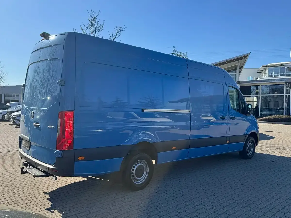 Occasion Mercedes Sprinter 190 ch (139 kW) 2022 Bleue Van