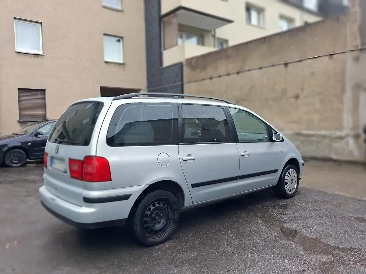 Gebraucht Seat Alhambra 116 PS (85 kW) 2003 Silber Van / Kleinbus