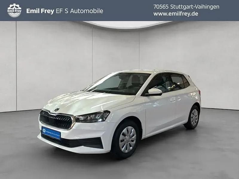 Weiß Gebraucht 2022 Skoda Fabia Active Limousine | 13.890 € (Guter Preis) - Bild 1/4