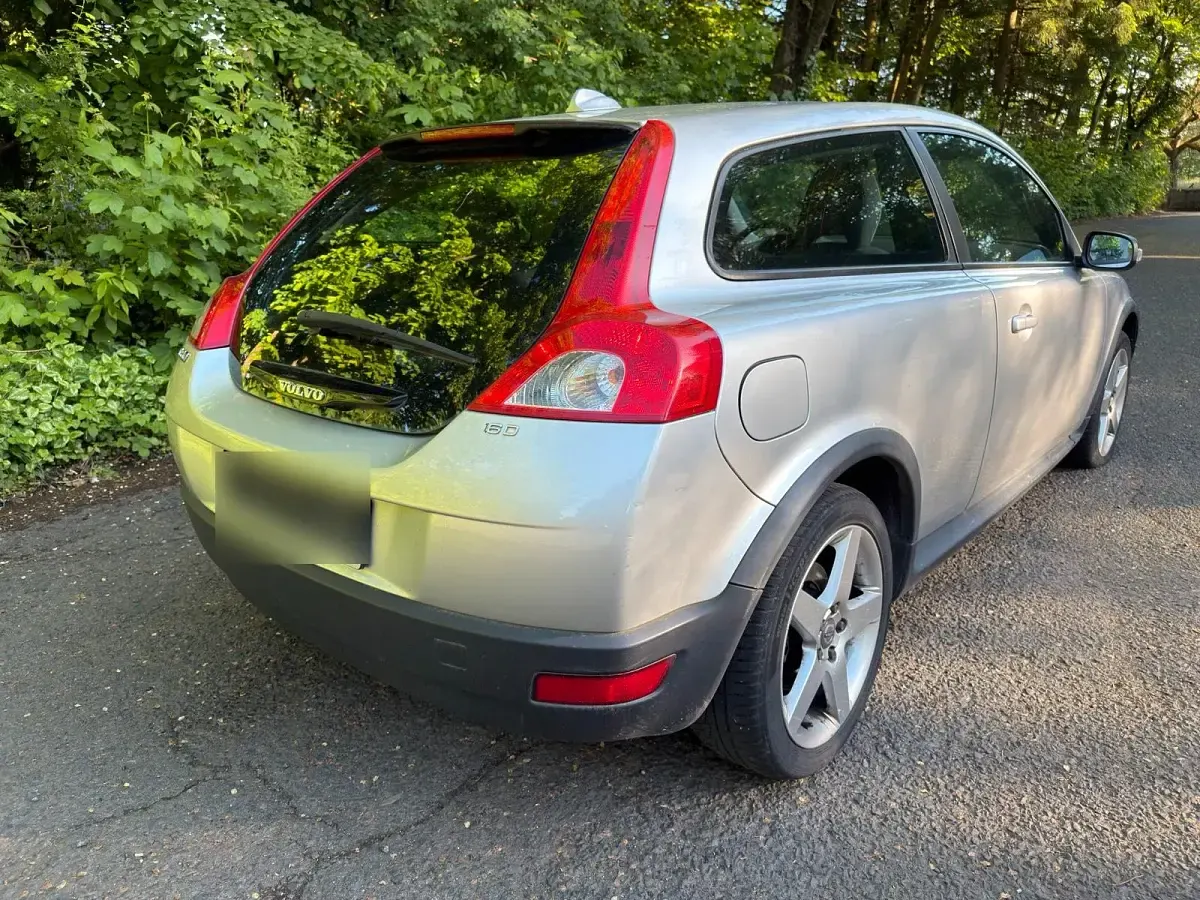 Używany Volvo C30 110 KM (80 kW) 2008 Srebrny Hatchback
