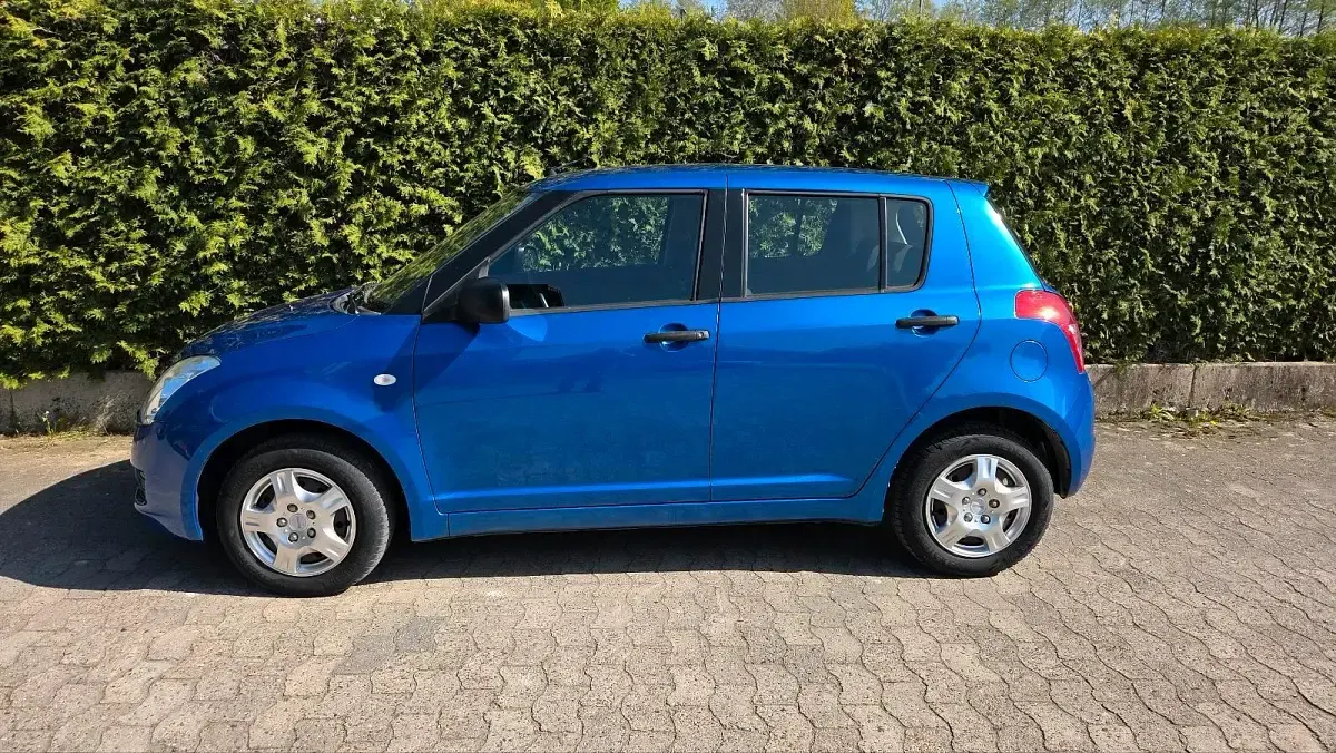 Gebraucht Suzuki Swift 92 PS (67 kW) 2009 Blau Kleinwagen