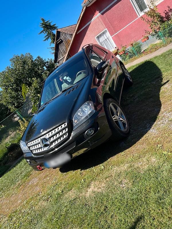 Gebraucht Mercedes ML420 306 PS (225 kW) 2007 Grau SUV