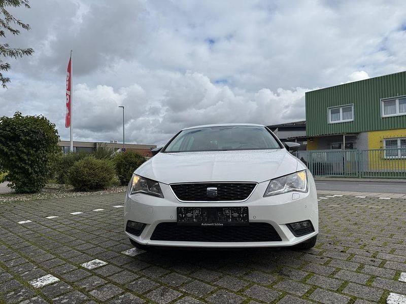 Gebraucht Seat Leon CONNECT 125 PS (91 kW) 2016 Weiß Limousine