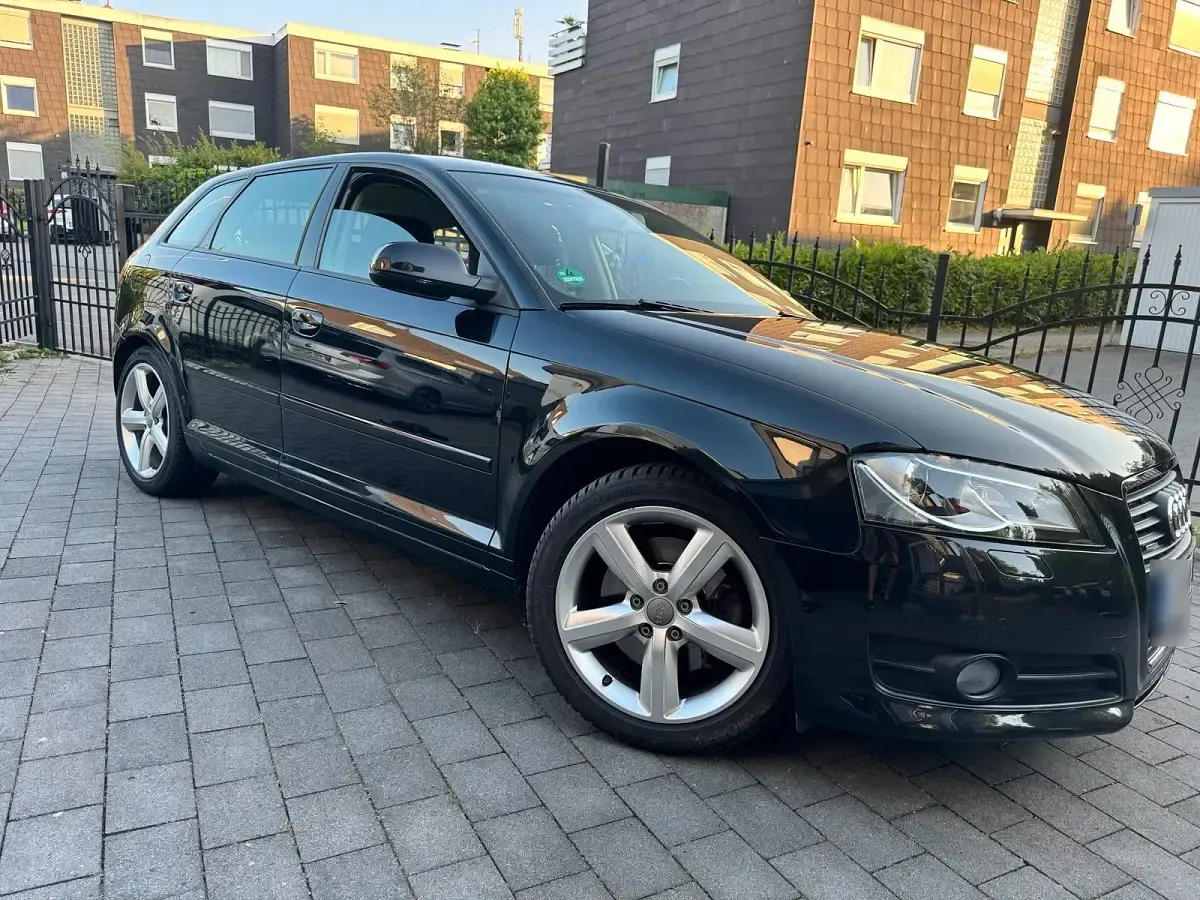 Gebraucht Audi A3 Ambition 140 PS (102 kW) 2012 Schwarz Kleinwagen