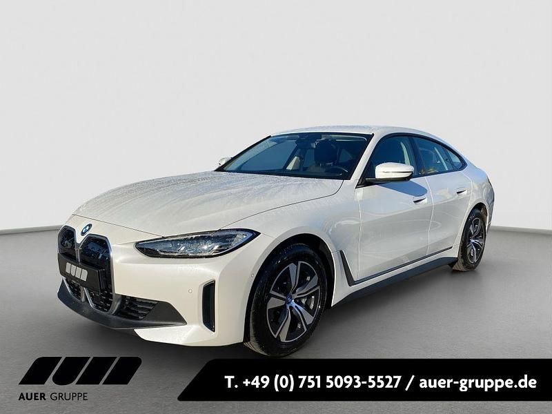 Weiß Gebraucht 2022 BMW i4 Sport Line Limousine | 34.900 € (Guter Preis) - Bild 1/4
