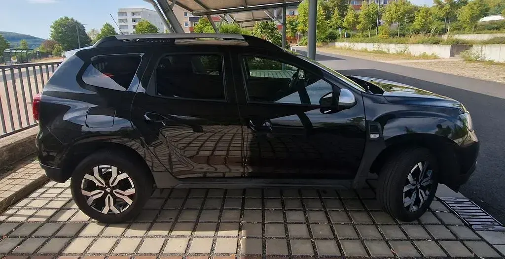 Gebraucht Dacia Duster Comfort 137 PS (100 kW) 2023 Schwarz SUV