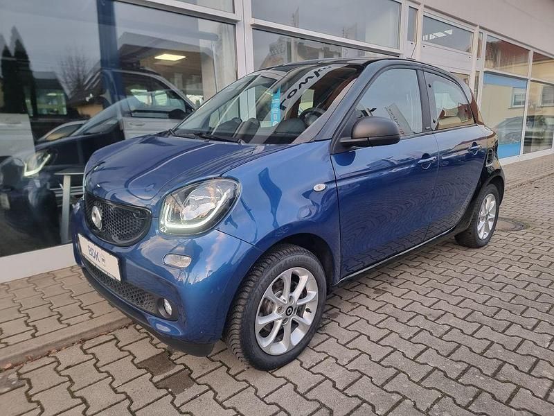 Blau Gebraucht 2019 Smart ForFour Passion Kleinwagen | 14.470 € (Fairer Preis) - Bild 1/4