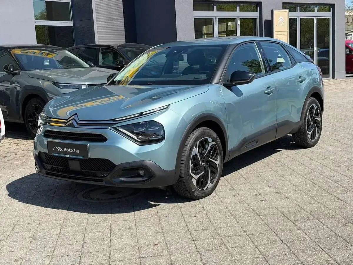Gebraucht Citroën C4 Feel 131 PS (96 kW) 2023 Blau SUV