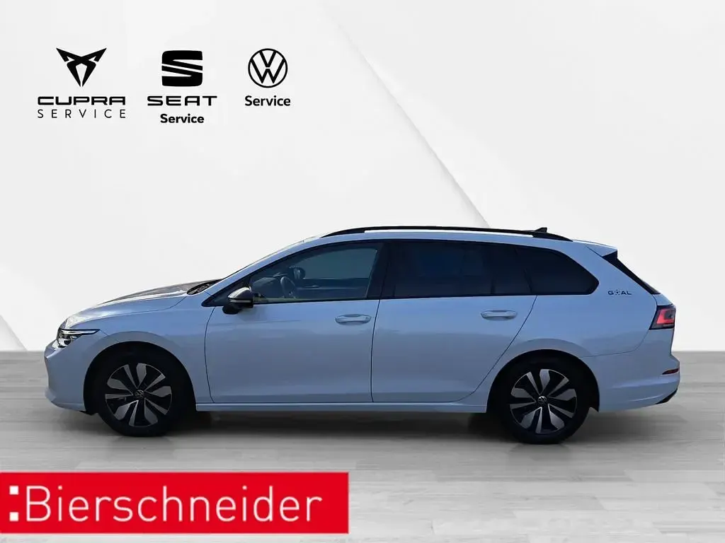 Gebraucht VW Golf VIII Pro 150 PS (110 kW) 2025 Weiss Kombi