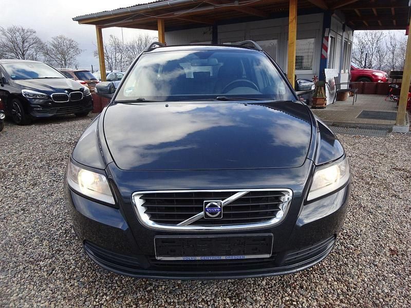 Usado Volvo V50 Kinetic 125 CV (91 kW) 2009 Gris Familiar