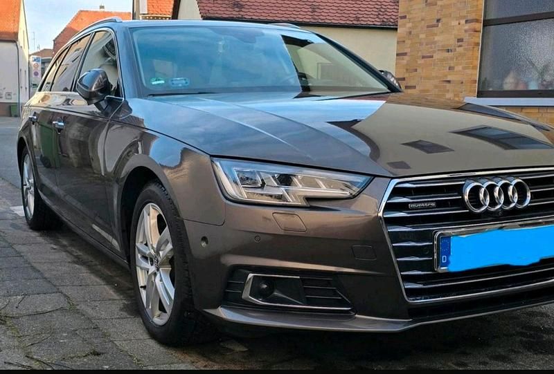 Gebraucht Audi A4 Ambiente 190 PS (139 kW) 2016 Braun Kombi