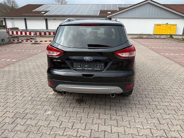 Gebraucht Ford Kuga Titanium 179 PS (131 kW) 2015 Schwarz SUV
