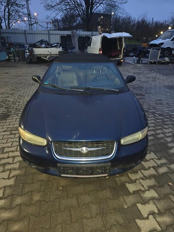 Blau Gebraucht 2000 Chrysler Stratus Cabrio | 999 € (Fairer Preis) - Bild 1/4