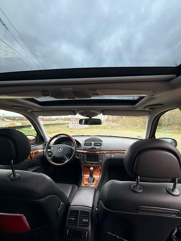 Gebraucht Mercedes E500 306 PS (225 kW) 2004 Schwarz Limousine