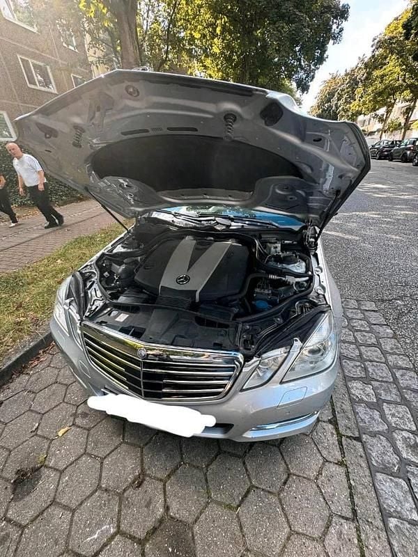 Gebraucht Mercedes E350 265 PS (194 kW) 2011 Silber Kombi