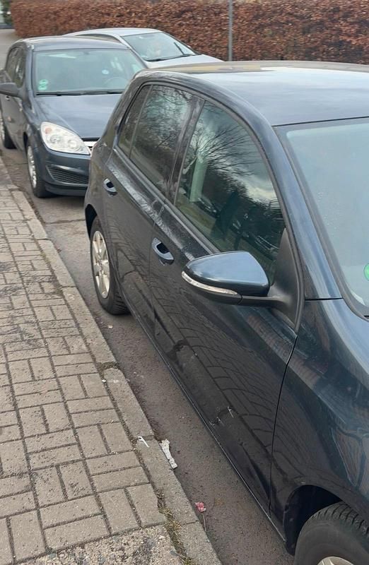 Second-hand VW Golf VI 90 CP (66 kW) 2009 Albastru Hatchback
