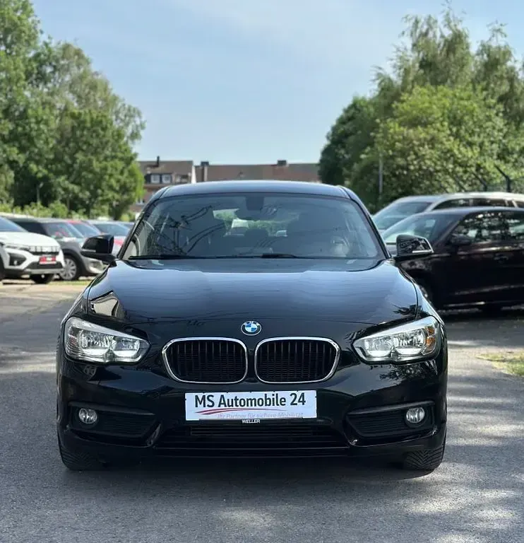 Gebraucht BMW 116 Advantage 109 PS (80 kW) 2015 Schwarz Kleinwagen