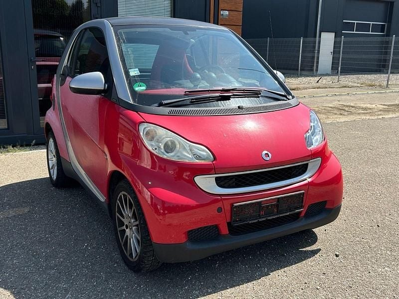 Tridionsicherheitszelle silbe Gebraucht 2009 Smart ForTwo Coupé Coupé | 2.490 € (Superpreis) - Bild 1/4