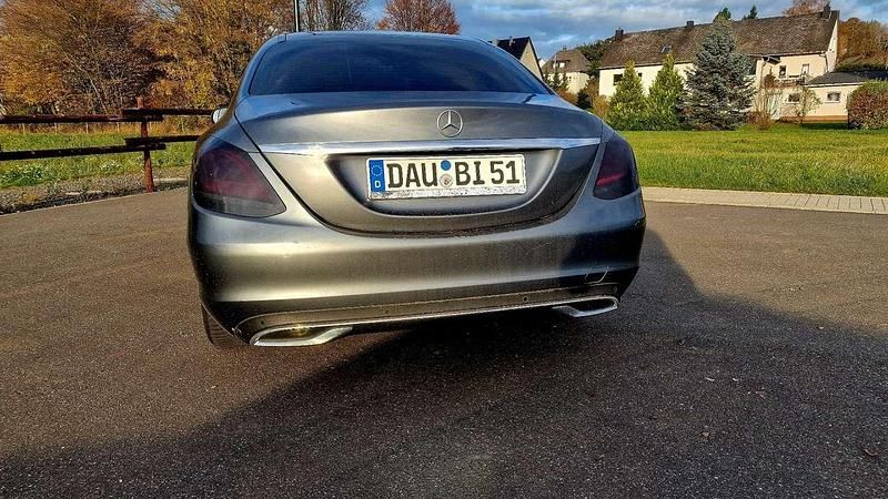 Second-hand Mercedes C180 122 CP (89 kW) 2019 Berlinǎ