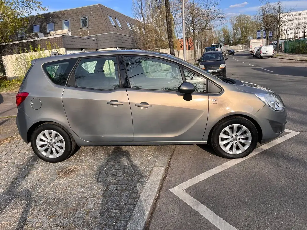 Gebraucht Opel Meriva Active 120 PS (88 kW) 2013 Beige Van / Kleinbus
