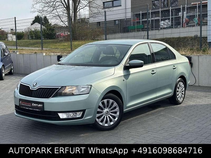 Gebraucht Skoda Rapid Ambition 86 PS (63 kW) 2013 Grün Kleinwagen