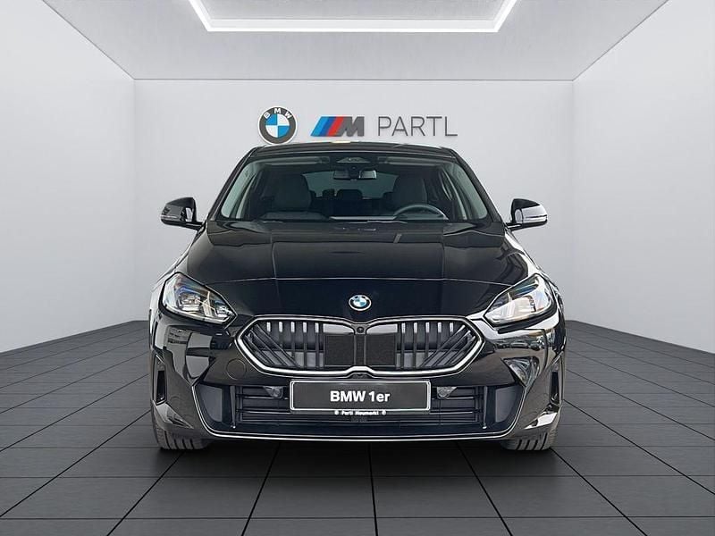 Neu BMW 118 150 PS (110 kW) 2026 Schwarz uni Kleinwagen
