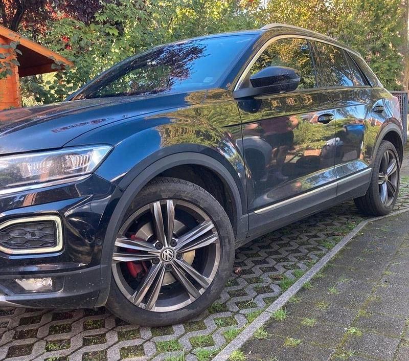 Gebraucht 2018 VW T-Roc Sport SUV | 20.999 € (Guter Preis) - Bild 1/4