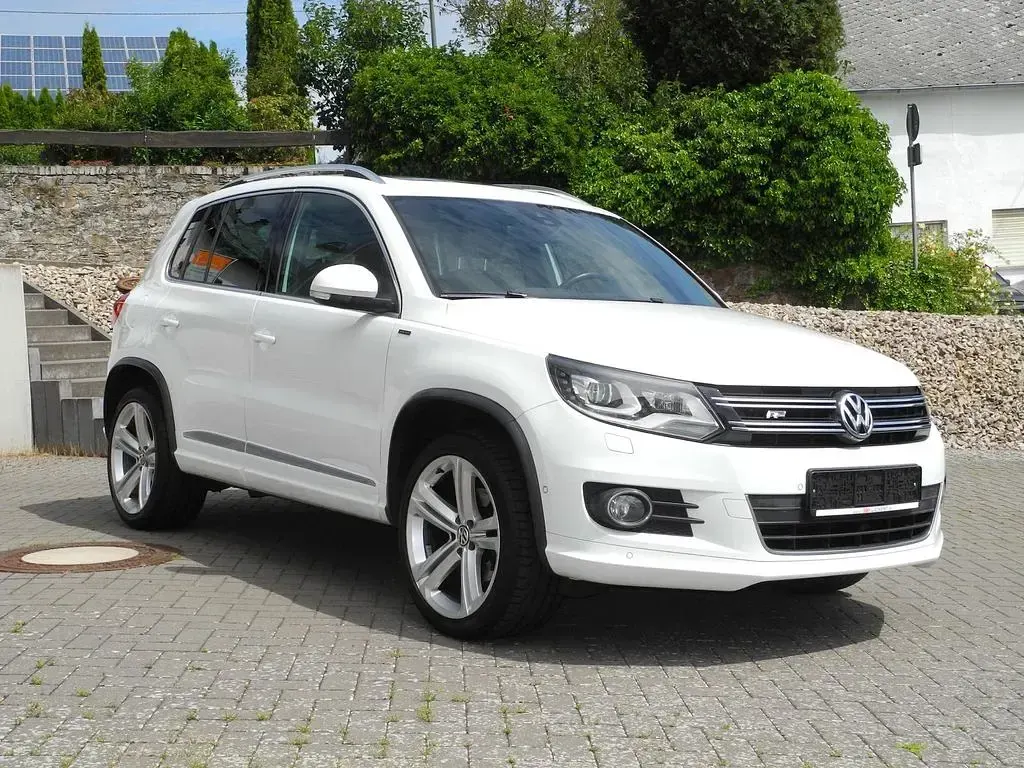 Gebraucht VW Tiguan R-line 150 PS (110 kW) 2015 Weiß SUV