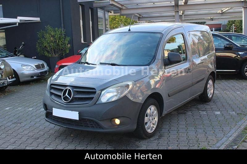 Delfingrau Gebraucht 2013 Mercedes Citan 109 Van / Kleinbus | 3.333 € (Fairer Preis) - Bild 1/4