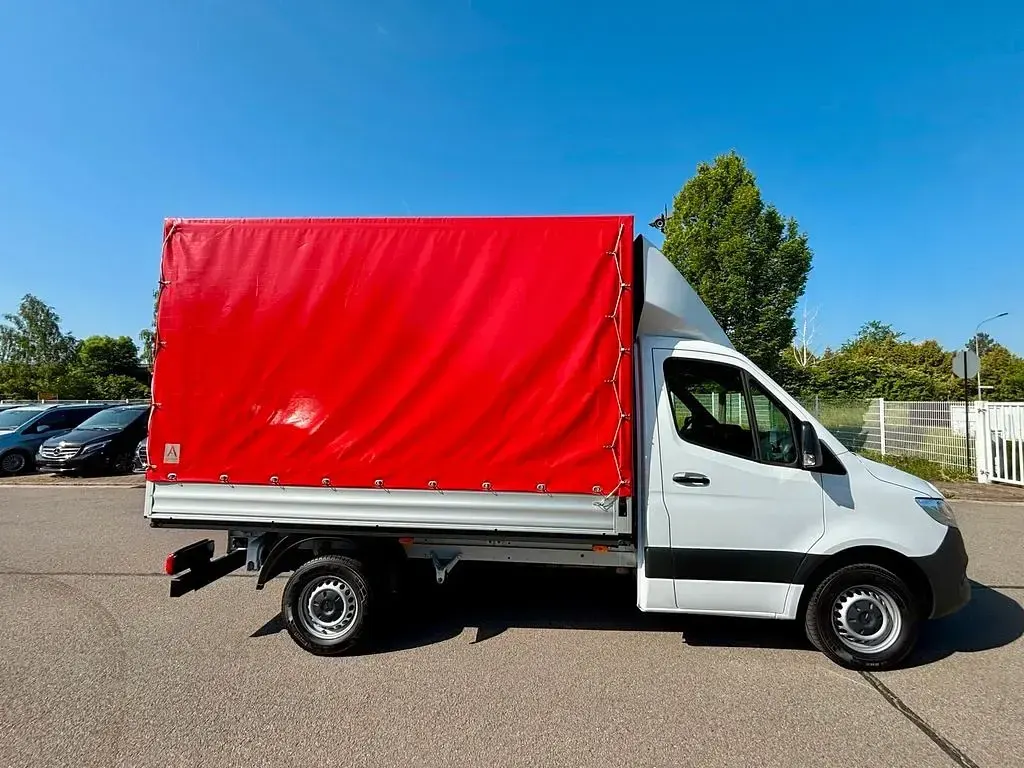 Gebraucht Mercedes Sprinter 170 PS (125 kW) 2022 Arktikweiß Van