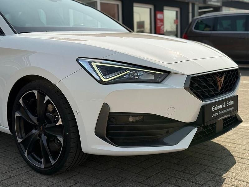 Gebraucht Cupra Leon VZ 245 PS (180 kW) 2022 Weiß Limousine