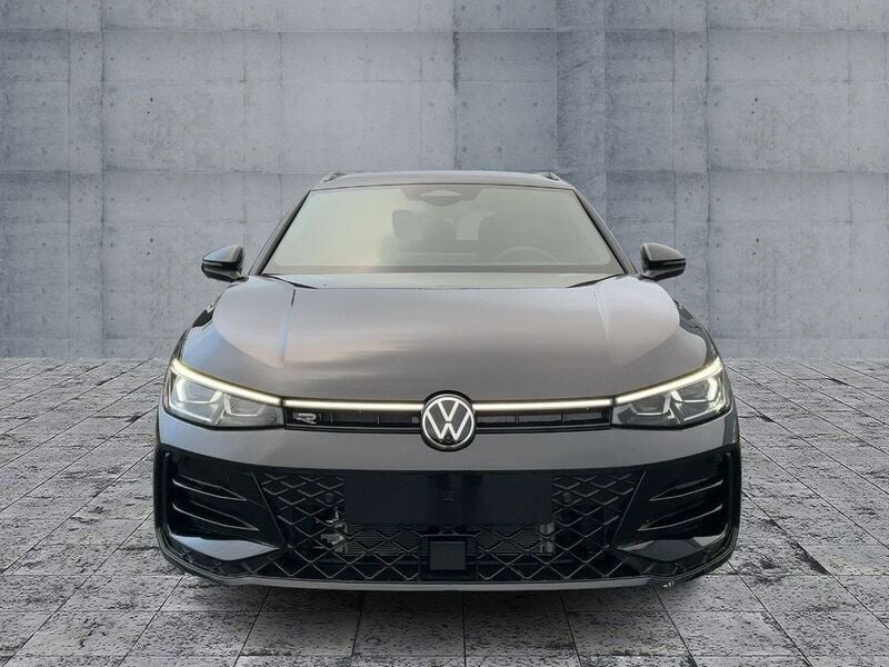 Gebraucht VW Passat R-line 177 PS (130 kW) 2024 Schwarz Kombi