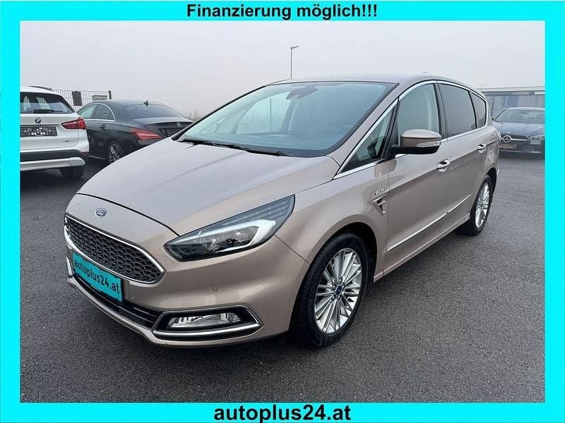 Grau Gebraucht 2018 Ford S-MAX Vignale Van / Kleinbus | 19.000 € (Guter Preis) - Bild 1/4