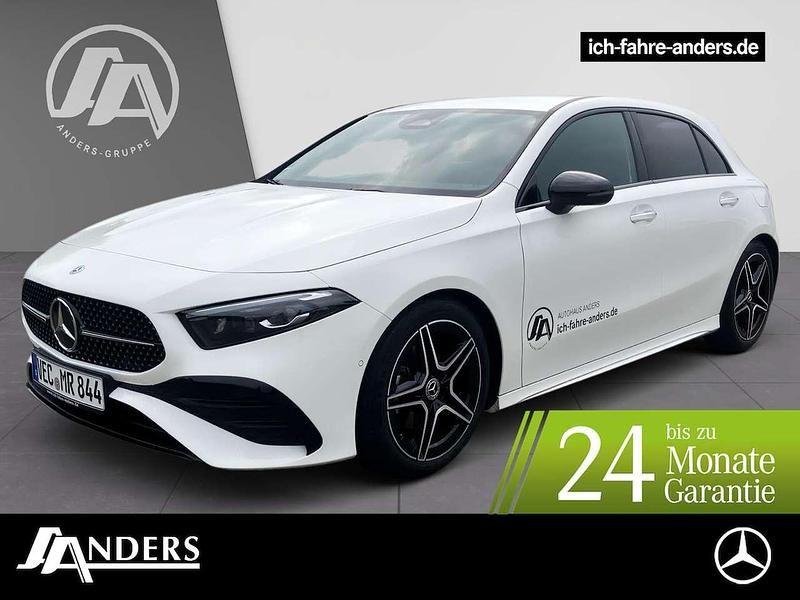 Nachtschwarz Gebraucht 2024 Mercedes A200 AMG Limousine | 38.950 € (Teuer) - Bild 1/3