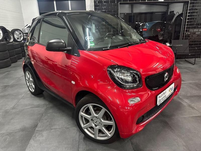 Schwarz Gebraucht 2017 Smart ForTwo Cabrio Cabrio | 12.499 € (Fairer Preis) - Bild 1/4