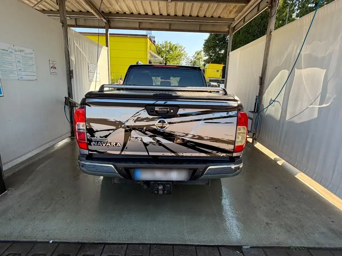 Gebraucht Nissan Navara 190 PS (139 kW) 2016 Schwarz Pickup