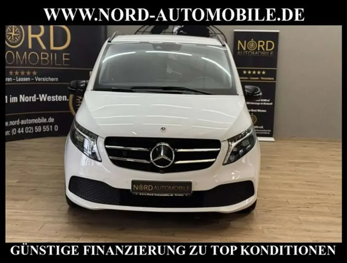 Gebraucht Mercedes V300 237 PS (174 kW) 2022 Weiß Van / Kleinbus