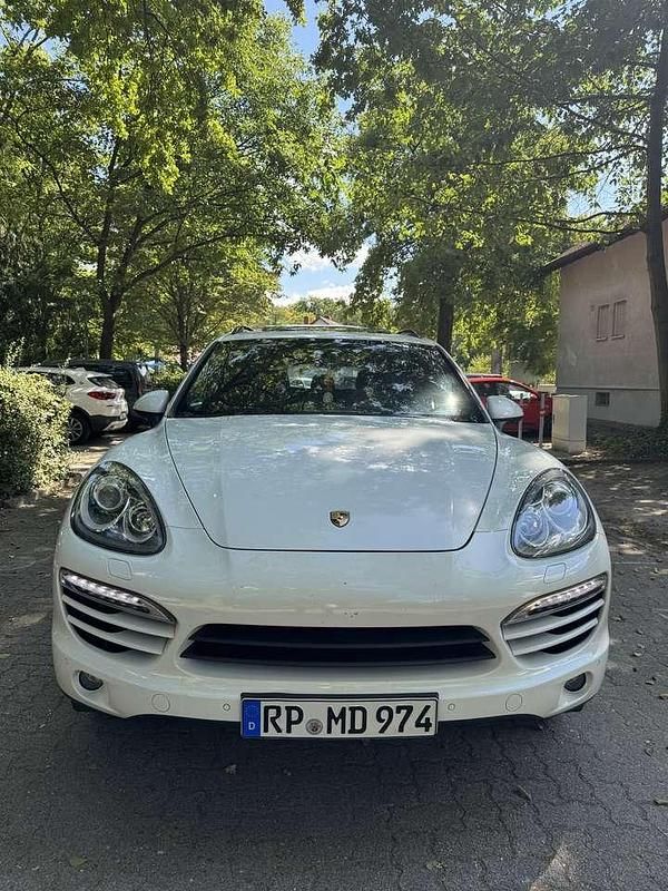 Weiß Gebraucht 2013 Porsche Cayenne SUV | 23.000 € (Guter Preis) - Bild 1/4