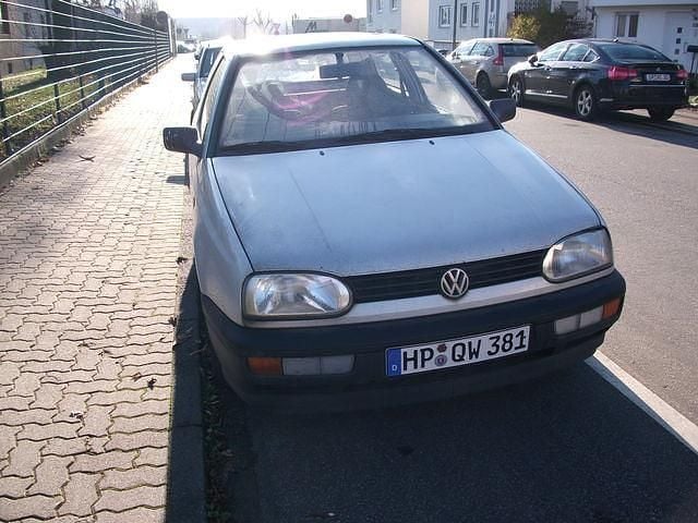 Gebraucht VW Golf III 60 PS (44 kW) 1992 Silber Kleinwagen