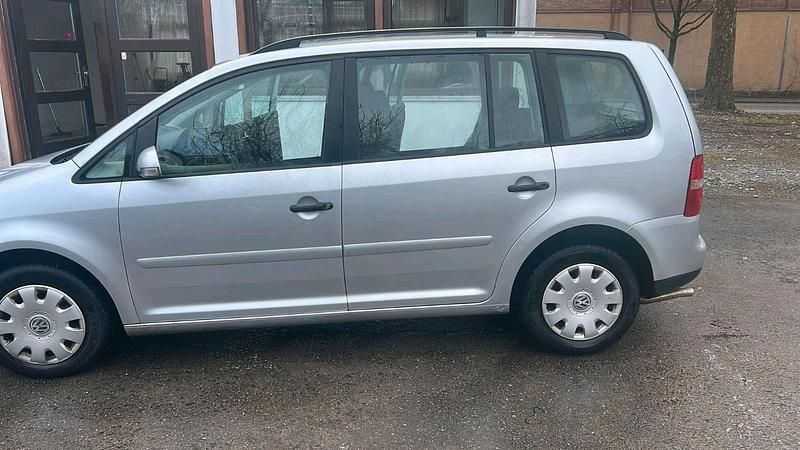 Gebraucht VW Touran 2006 Silber Van / Kleinbus