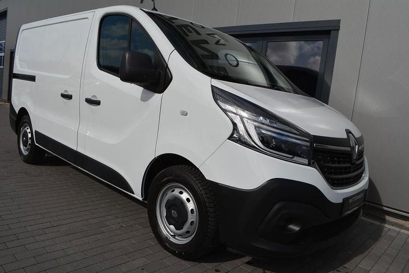 Gebraucht Renault Trafic Komfort 120 PS (88 kW) 2020 Weiß Van / Kleinbus