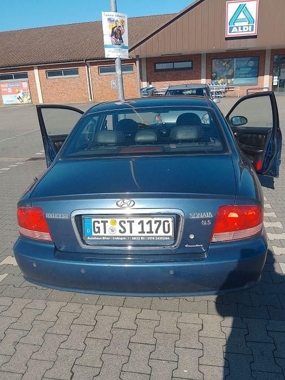 Gebraucht Hyundai Sonata GLS 131 PS (96 kW) 2004 Blau Limousine