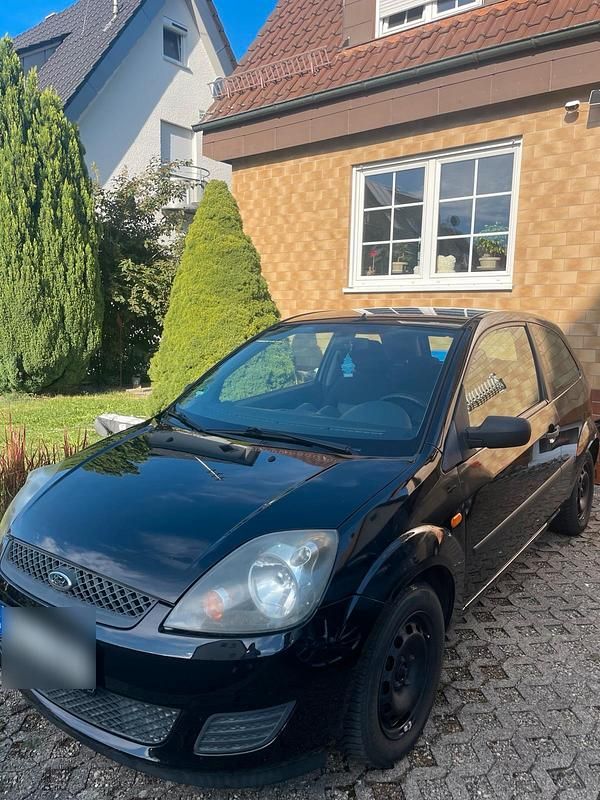 Schwarz Gebraucht 2007 Ford Fiesta Kleinwagen | 2.500 € (Fairer Preis) - Bild 1/4