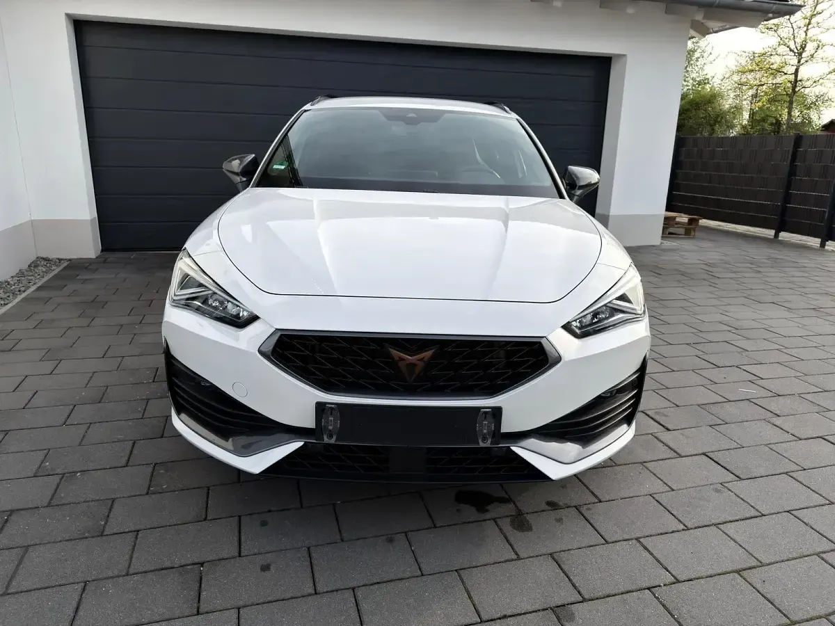 Second-hand Cupra Leon 245 CP (180 kW) 2022 Alb Break
