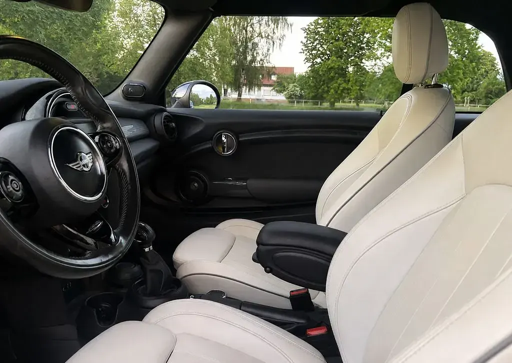 Gebraucht Mini Cooper D Cabriolet 116 PS (85 kW) 2017 Blau Cabrio