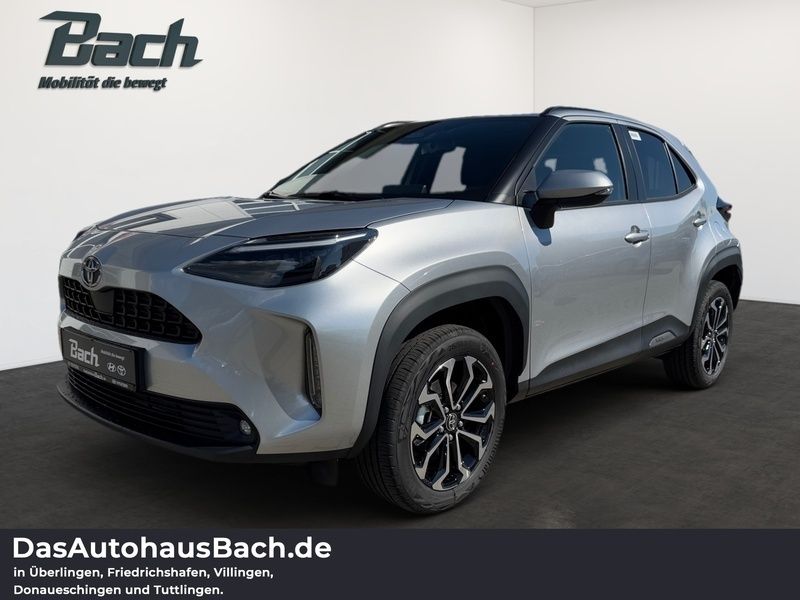 Silber Neu 2025 Toyota Yaris Cross SUV | 30.660 € - Bild 1/4