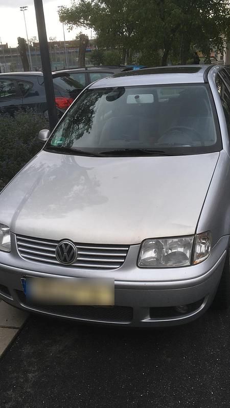 Grau Gebraucht 2001 VW Polo Kleinwagen | 799 € (Fairer Preis) - Bild 1/4