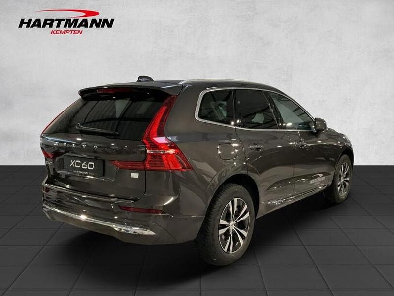 Gebraucht Volvo XC60 Ultimate 455 PS (334 kW) 2023 Platinum grey (metallic) SUV