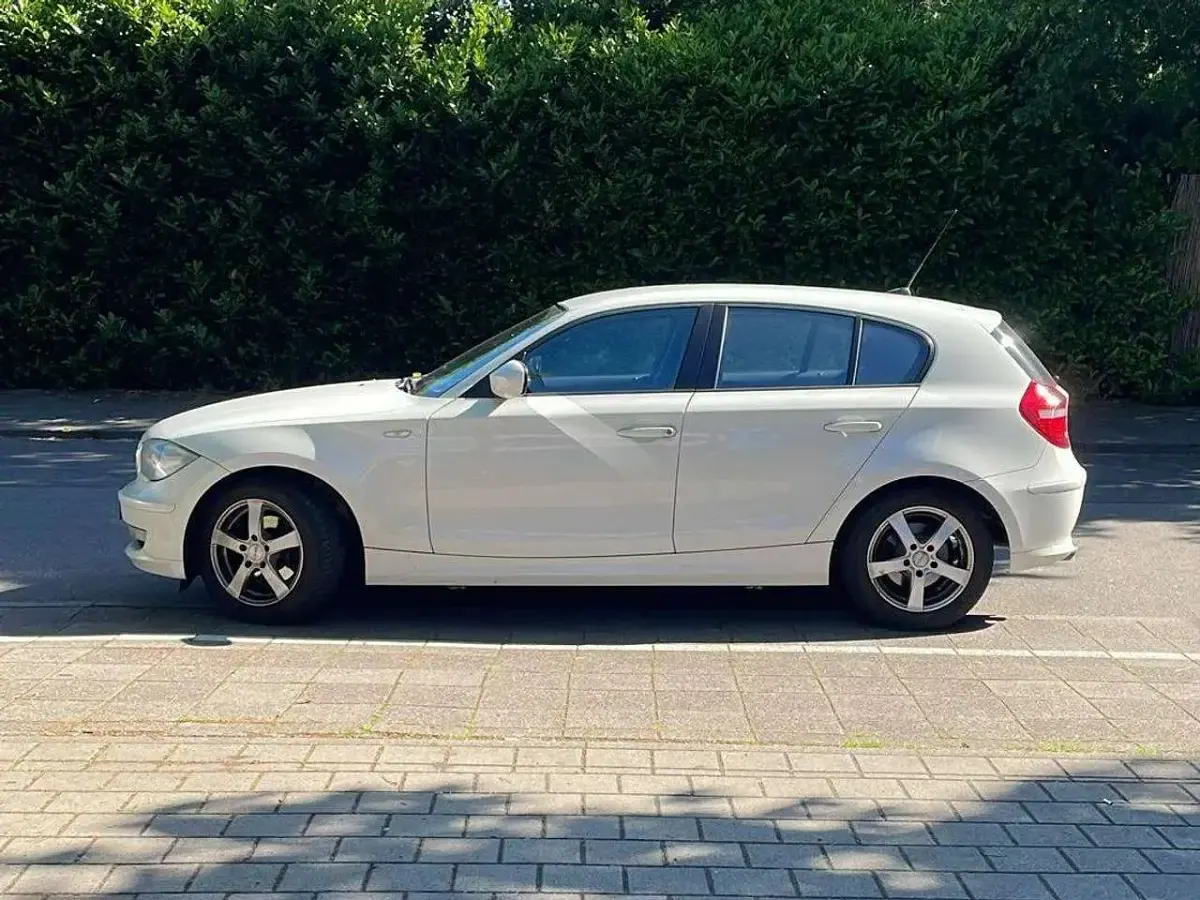 Gebraucht BMW 116 116 PS (85 kW) 2011 Kleinwagen